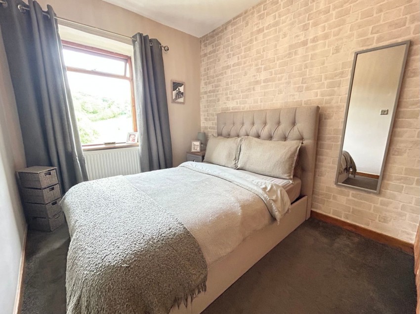 Images for Oakworth, Keighley, West Yorkshire EAID:3030449609 BID:4216801