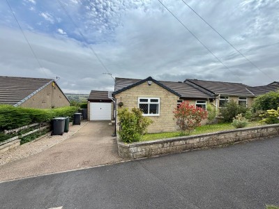 Oakworth, Keighley, West Yorkshire - EAID:3030449609, BID:4216801