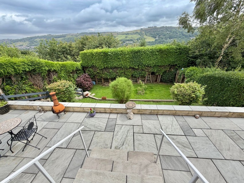 Images for Oakworth, Keighley, West Yorkshire EAID:3030449609 BID:4216801