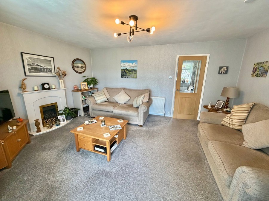 Images for Oakworth, Keighley, West Yorkshire EAID:3030449609 BID:4216801