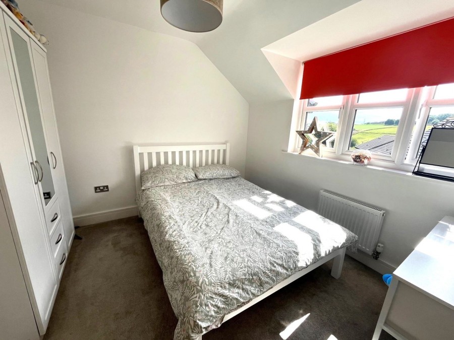 Images for Denholme, Bradford, West Yorkshire EAID:3030449609 BID:4216801