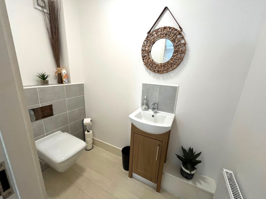 Images for Denholme, Bradford, West Yorkshire EAID:3030449609 BID:4216801