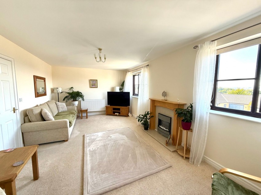 Images for Long Lee, Keighley, West Yorkshire EAID:3030449609 BID:4216801