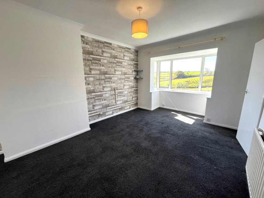 Images for Oakworth, Keighley, West Yorkshire EAID:3030449609 BID:4216801