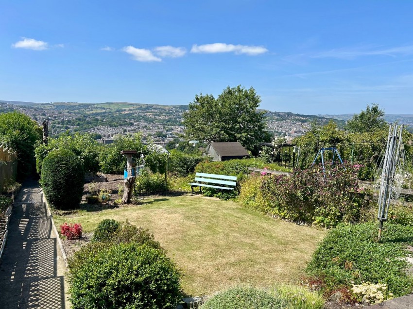 Images for Glen Lee Lane, Keighley, West Yorkshire EAID:3030449609 BID:4216801