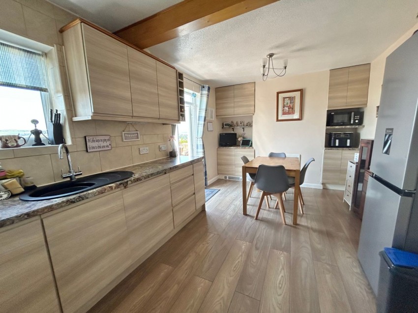 Images for Glen Lee Lane, Keighley, West Yorkshire EAID:3030449609 BID:4216801