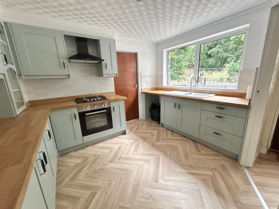 Images for Sutton-in-Craven, Keighley, North Yorkshire EAID:3030449609 BID:4216801