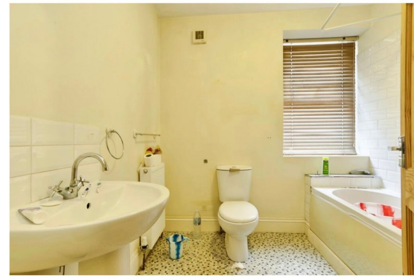 Images for Hard Ings Road, Keighley, West Yorkshire EAID:3030449609 BID:4216801