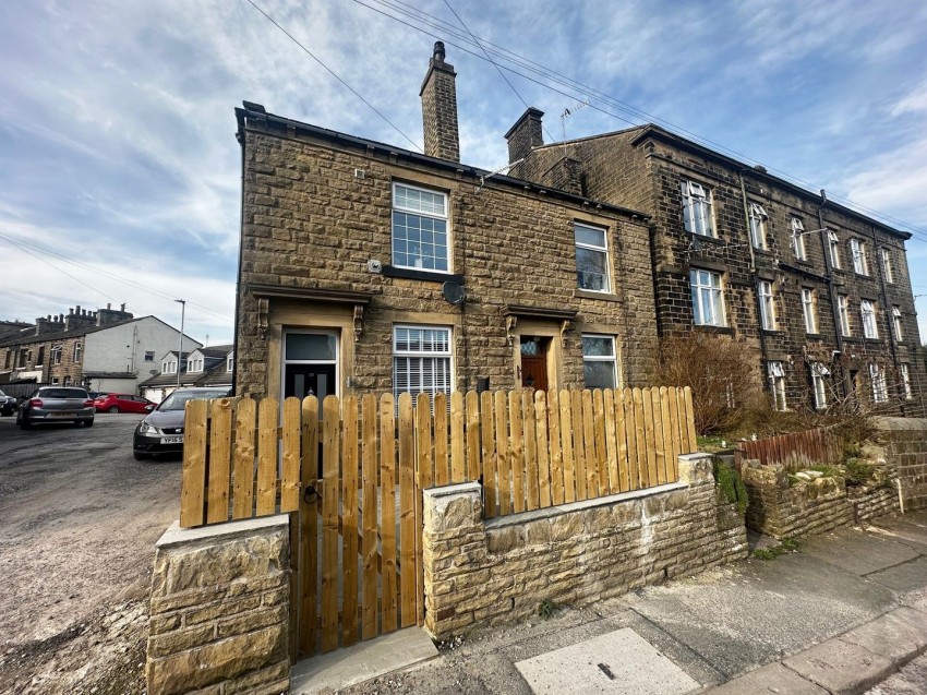 Images for Oakworth, Keighley, West Yorkshire EAID:3030449609 BID:4216801