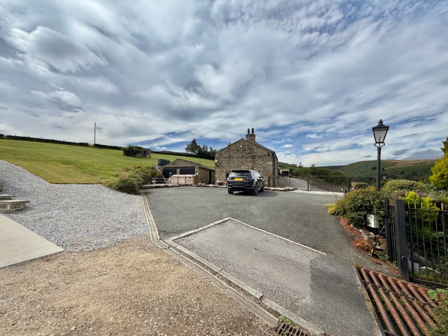 Images for Stanbury, Keighley, West Yorkshire EAID:3030449609 BID:4216801