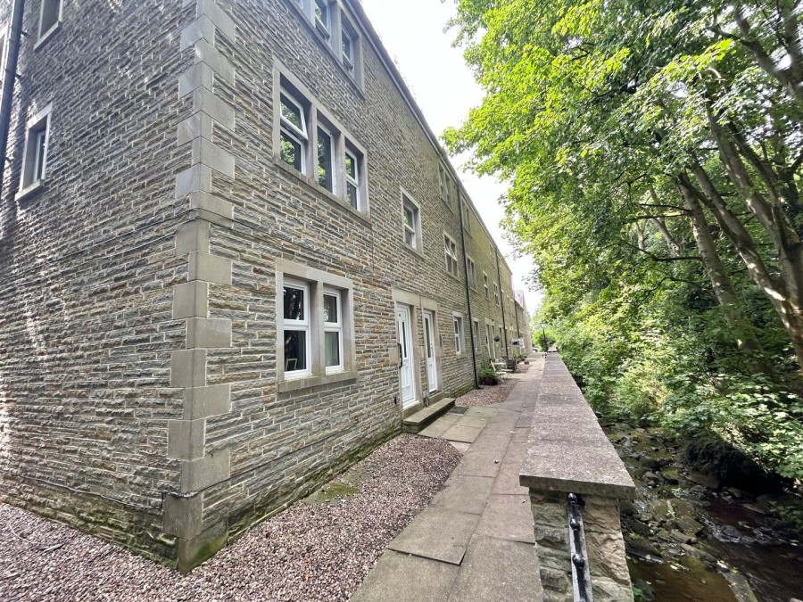Images for Silsden, Keighley, West Yorkshire EAID:3030449609 BID:4216801