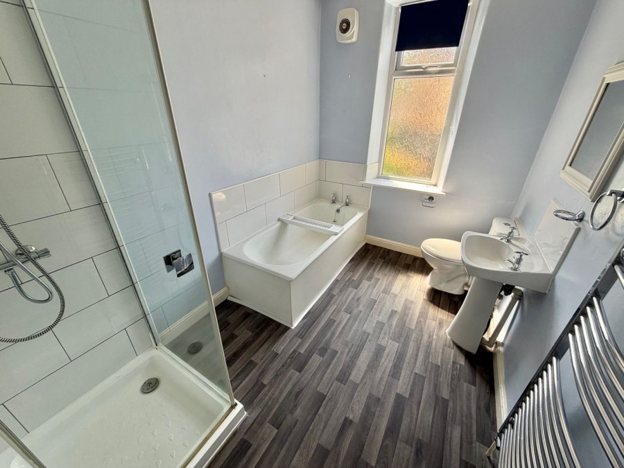 Images for Oak Grove, Keighley, West Yorkshire EAID:3030449609 BID:4216801