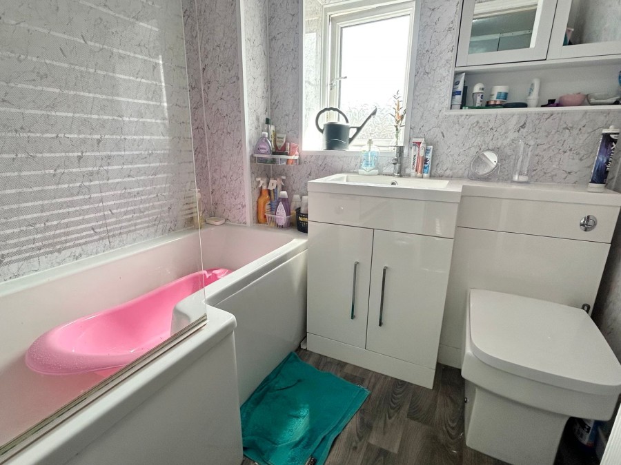Images for Greenfell Close, Keighley, West Yorkshire EAID:3030449609 BID:4216801