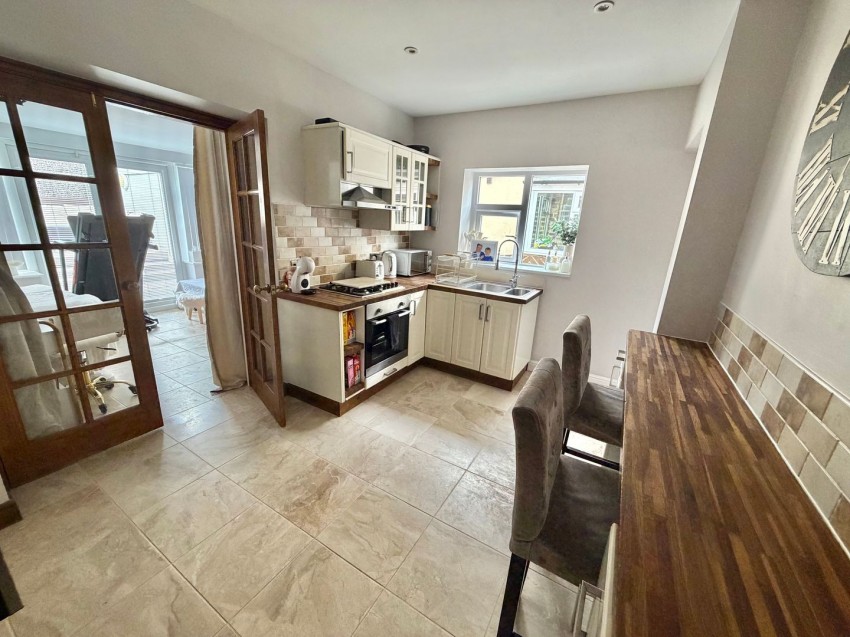 Images for Long Lee Lane, Keighley, West Yorkshire EAID:3030449609 BID:4216801