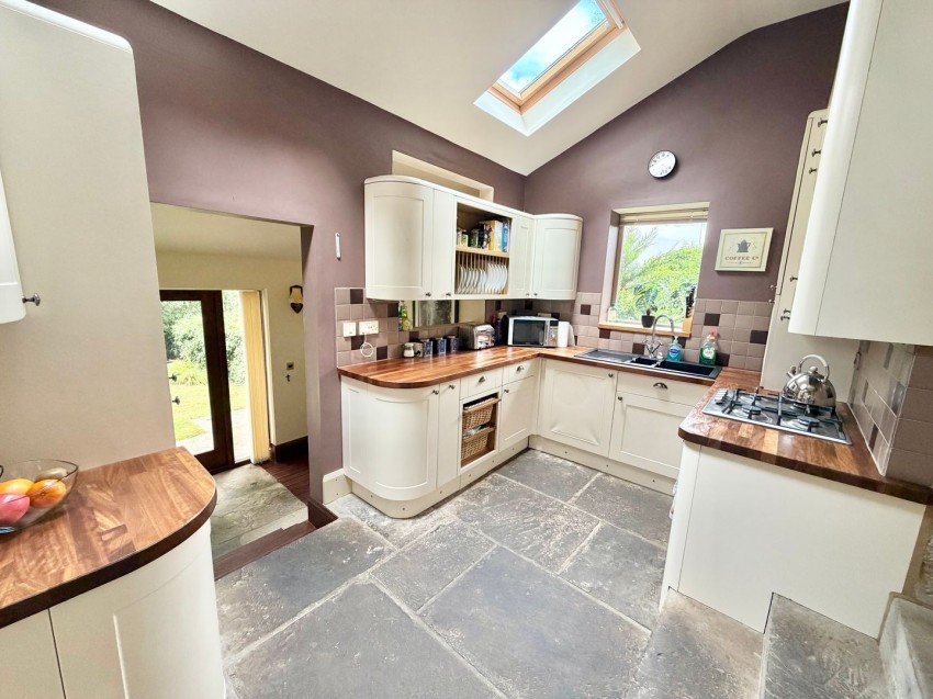 Images for Skipton Road, Keighley, West Yorkshire EAID:3030449609 BID:4216801